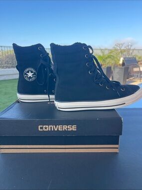 Converse women’s High Top Sneakers - Black suede